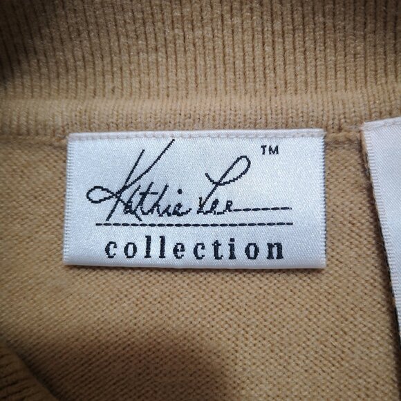 Kathie Lee Collection Ladies Size Medium (8-10) Tan Made in Hong Kong Cardigan - Picture 3 of 9